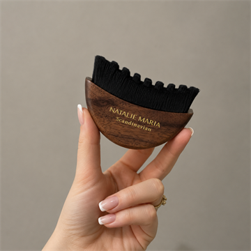 NATALIE MARIA THE ORGINAL DEPUFF FACE BRUSH VALNØD - NMS-5200